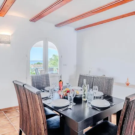 Luisa By Interhome Calp